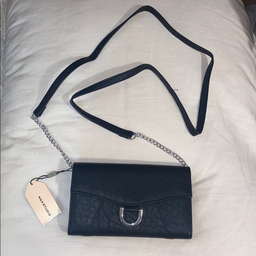 Black crossbody purse